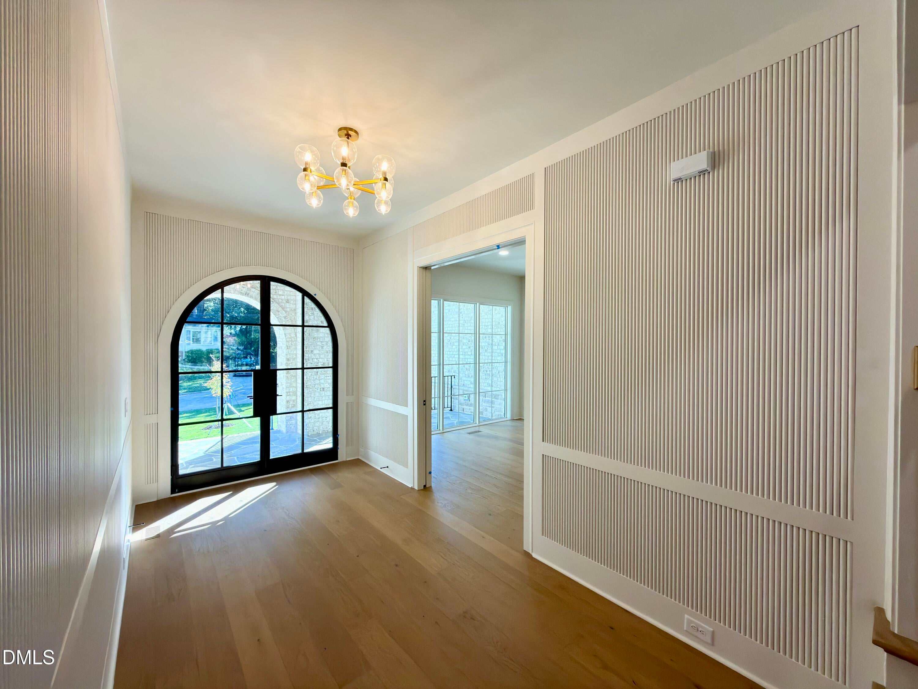 3422 Redbud Lane