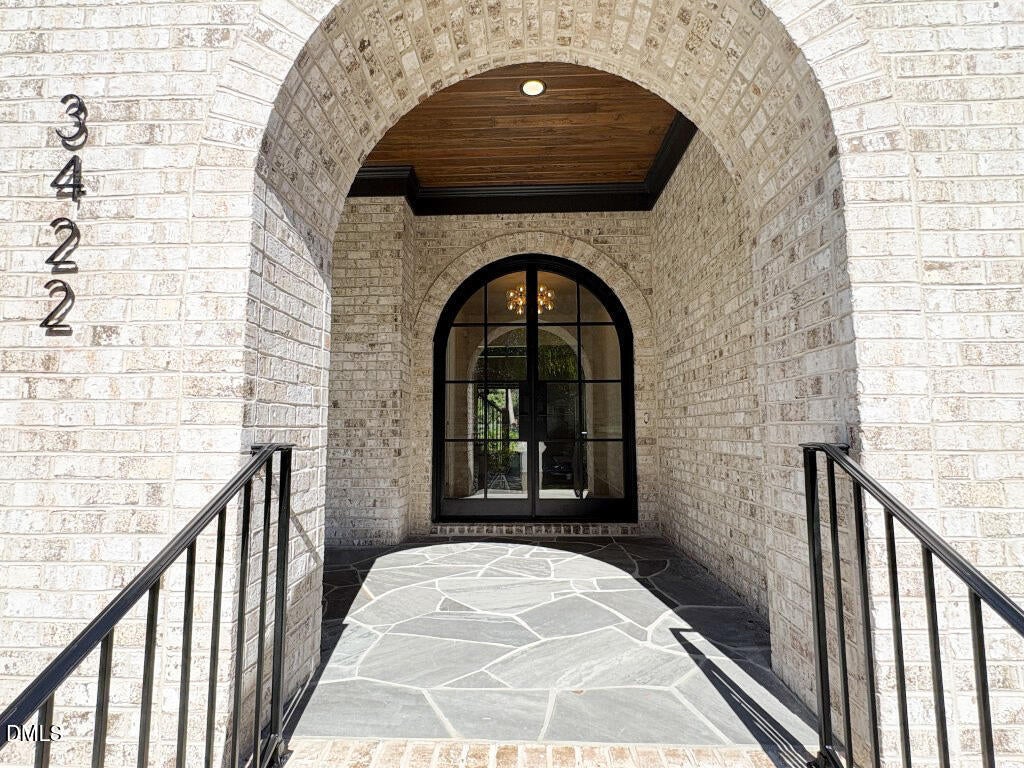 3422 Redbud Lane