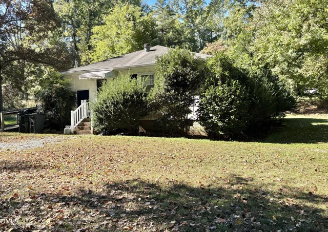 1609 Oak Forest Drive, photo 2 of 13