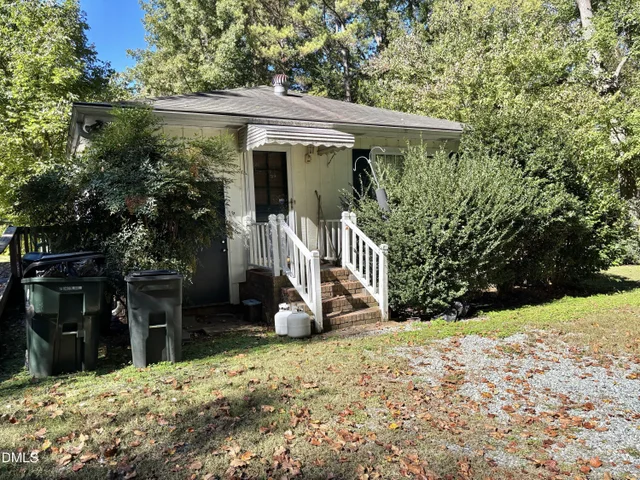 1609 Oak Forest Drive, photo 4 of 13