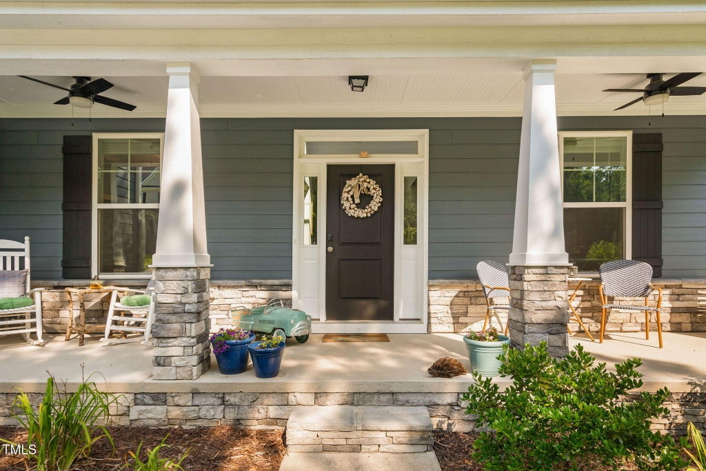 Photo of 121 Roundrock Lane, Sanford, NC 27330 (MLS # 10192025)