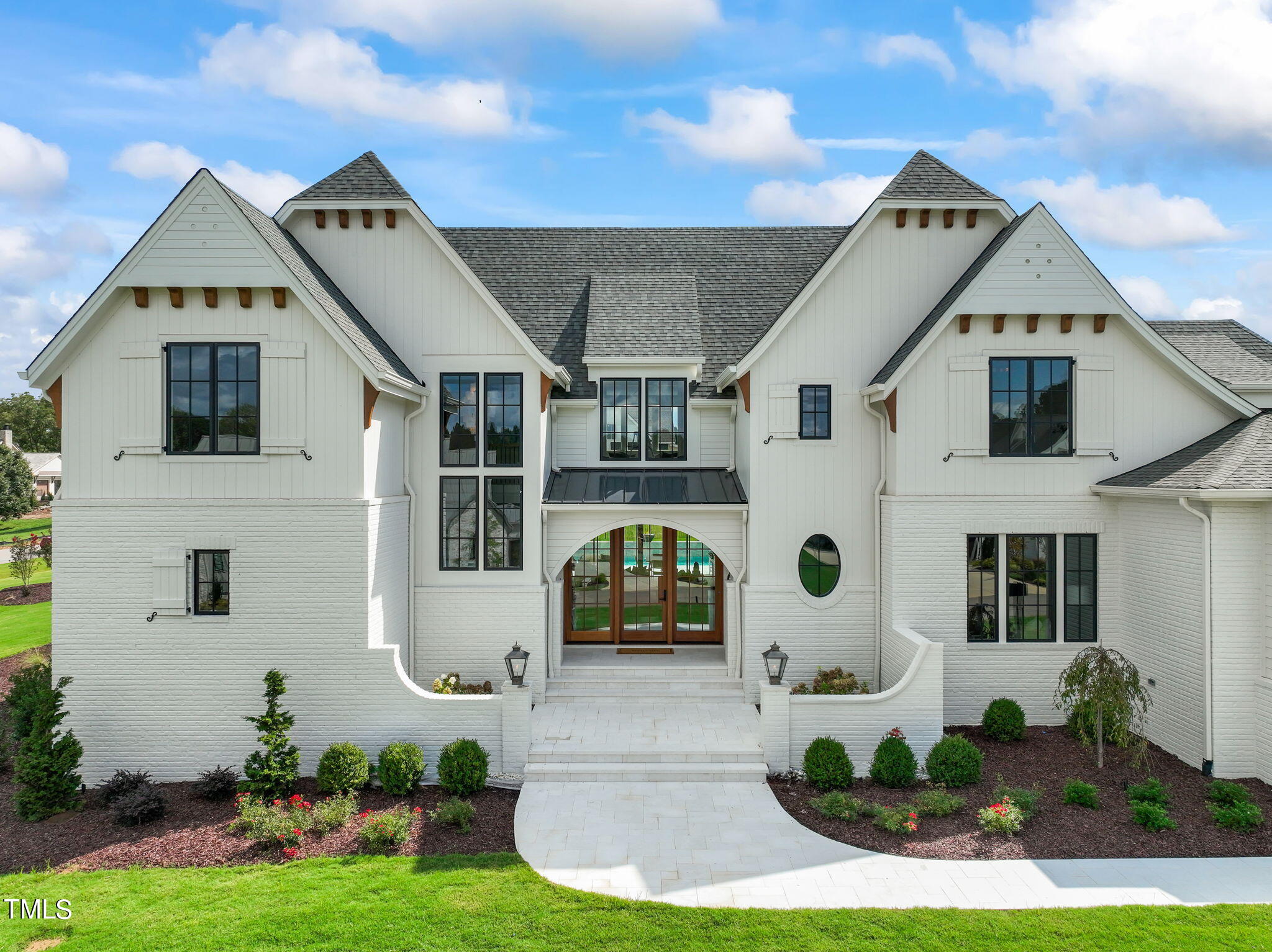 8916 Grand Highland Way