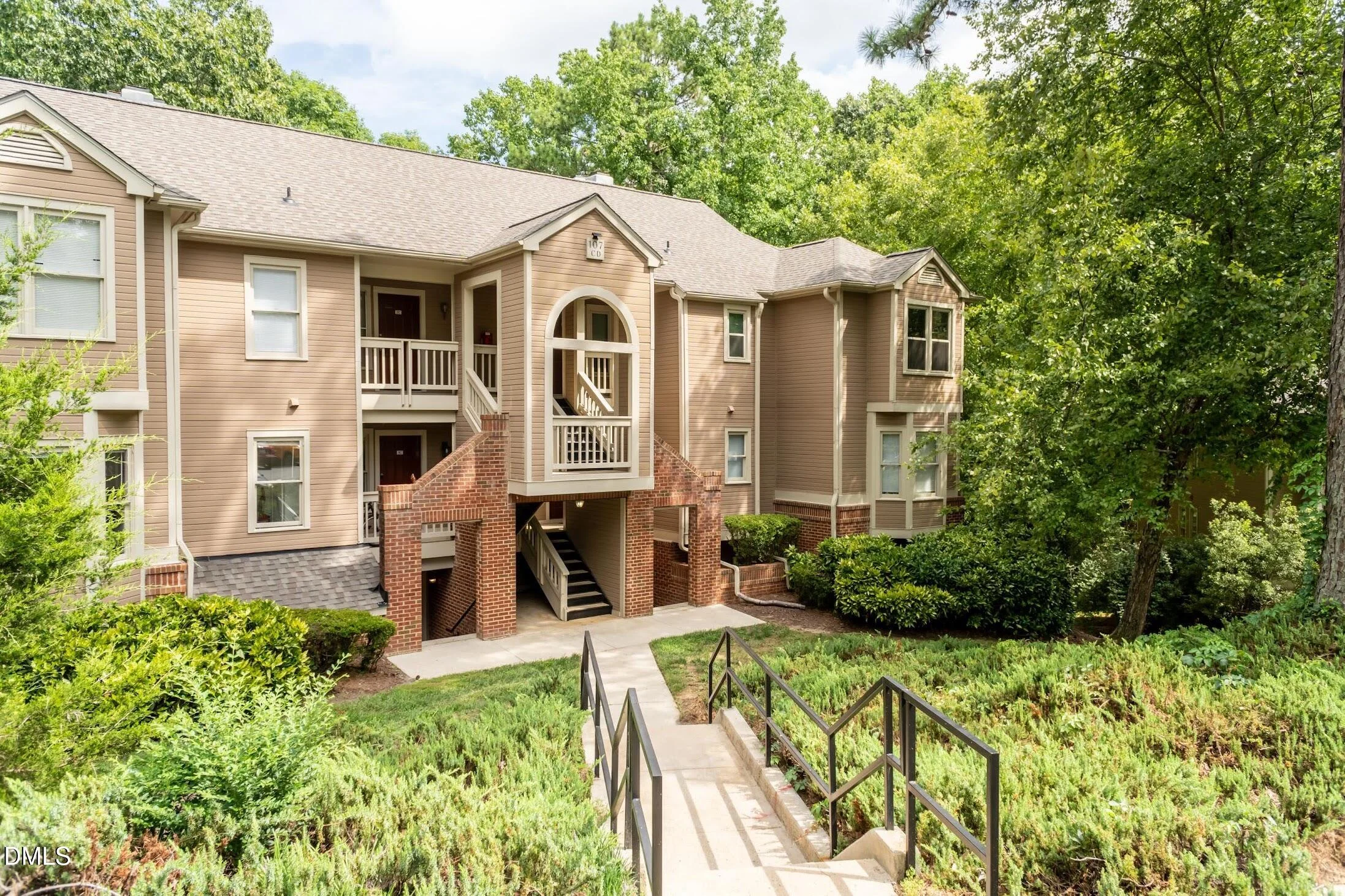 107 Killam Court Unit 1c