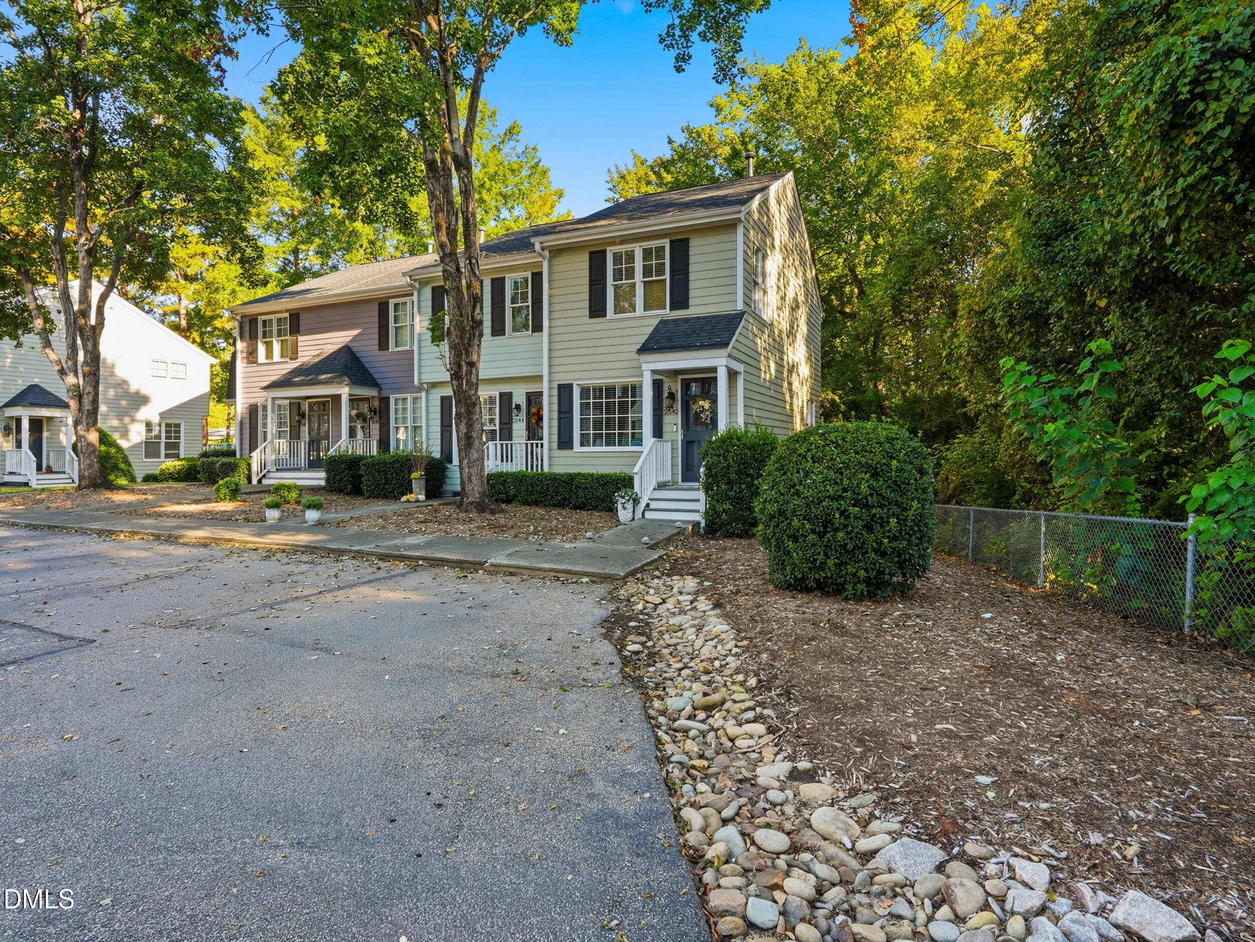 2542 Noble Road