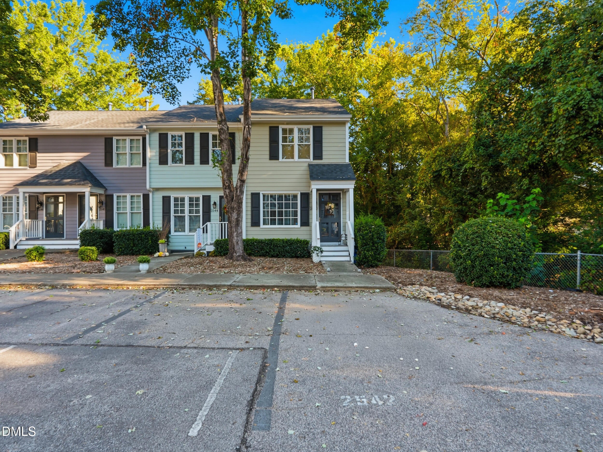 2542 Noble Road