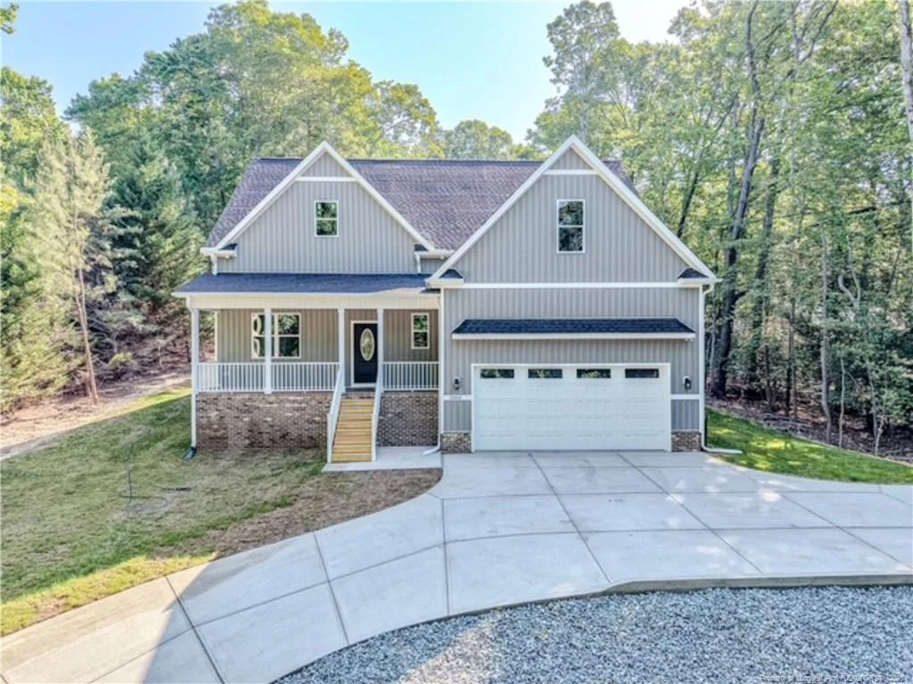 5064 Bluebird Drive