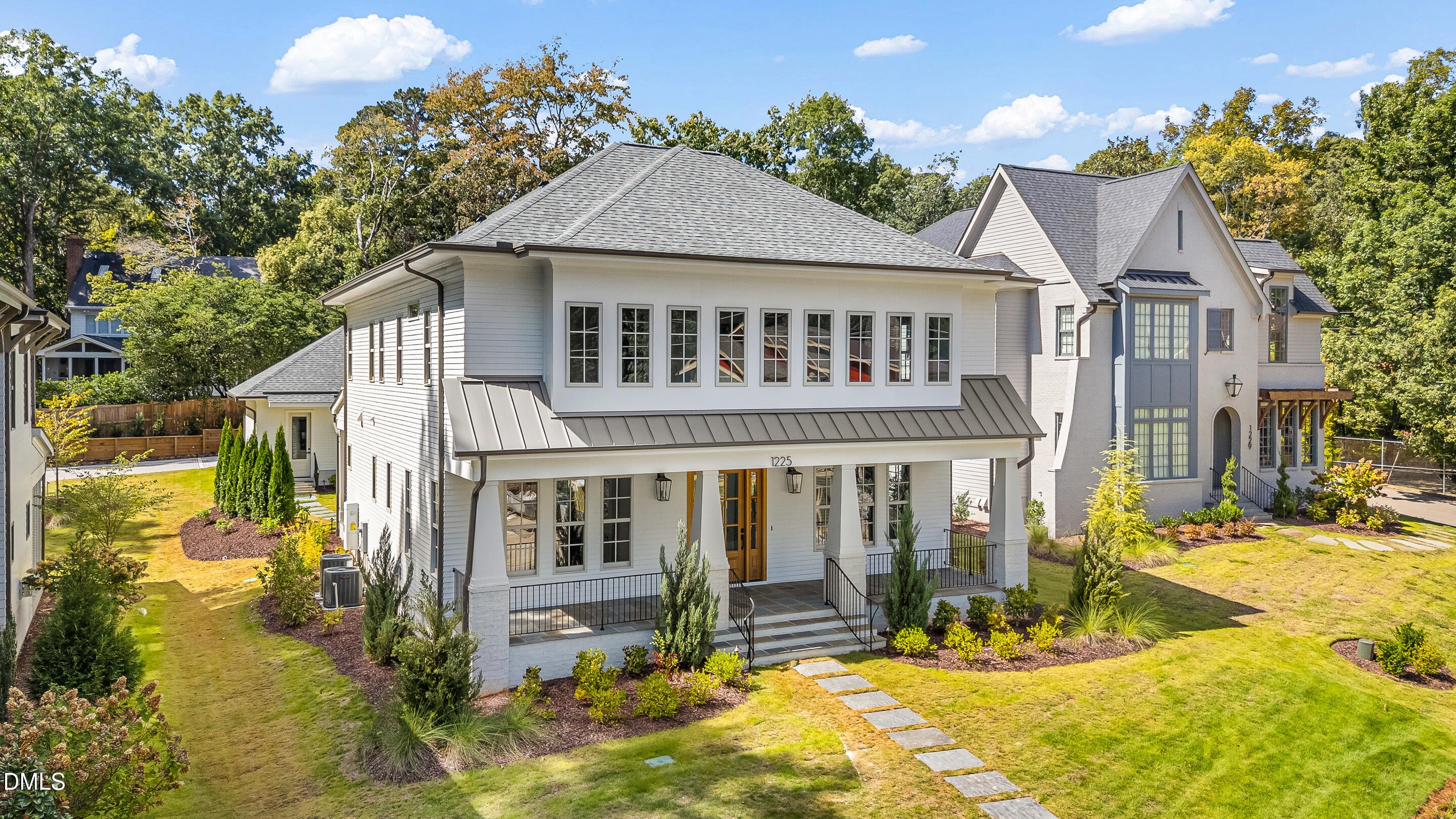1225 Dixie Trail