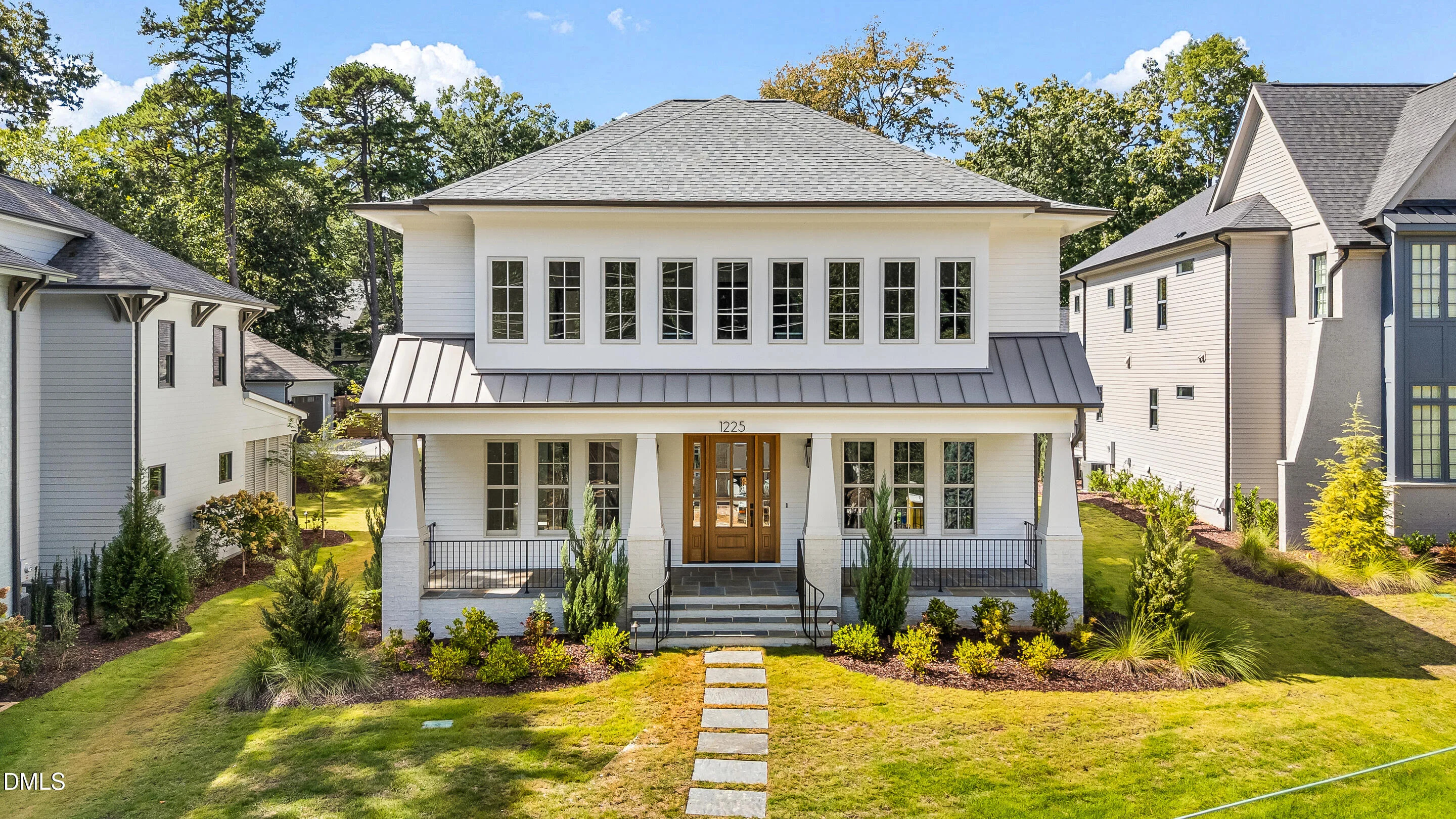 1225 Dixie Trail