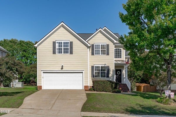 2508 HIDDEN MEADOW DR, FUQUAY VARINA, NC 27526 - Image fd6725065bbaeb30dbe55d30d6337453/464078120