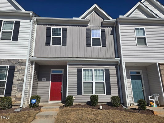 123 BLAKELY ST, CLAYTON, NC 27520 - Image fdf7987fc8fd884e4579e21f35f3f102/4027541269