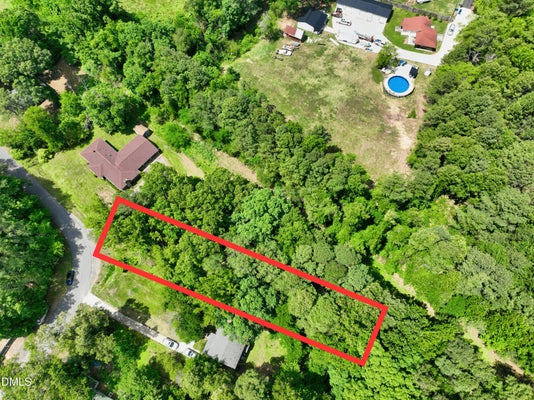 3057 LAKE DR, DURHAM, NC 27704 - Image fe2d55cb23167fc0f6a71baa614f1c87/586126037