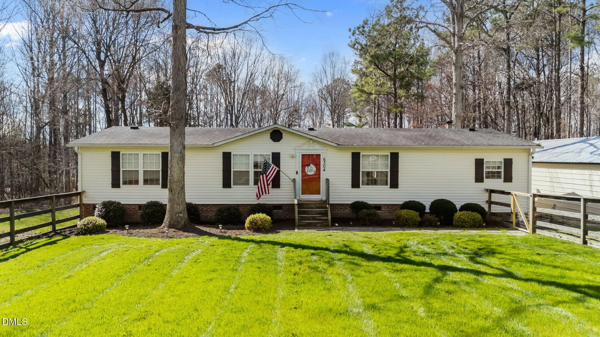 6304 Petunia Lane