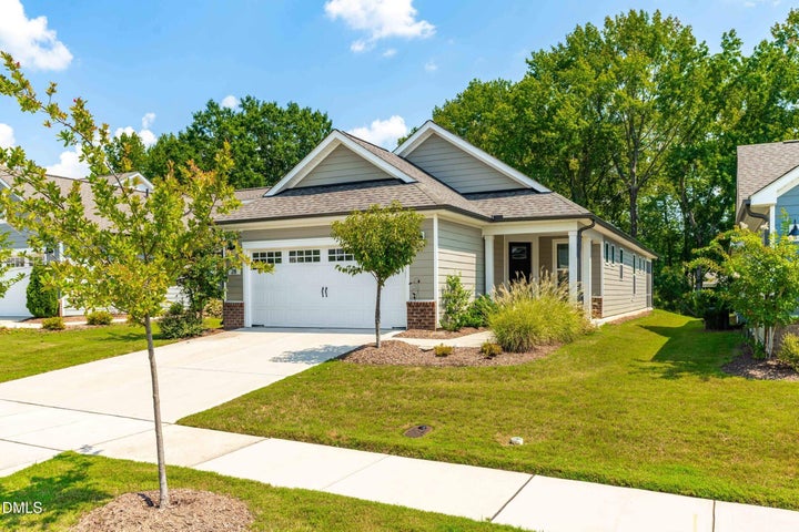 Photo 1 of 62 — 28 N Brookhollow Way, Clayton, NC 27520