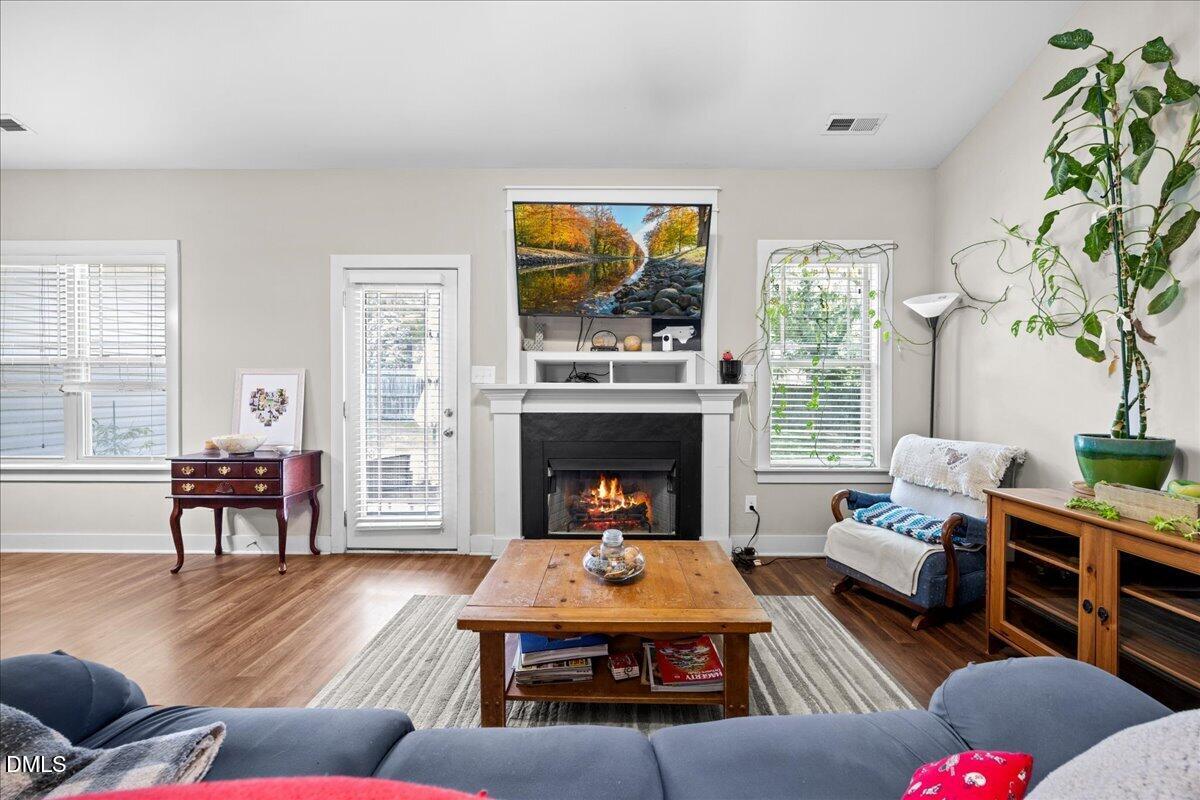 33 Wood Green Drive