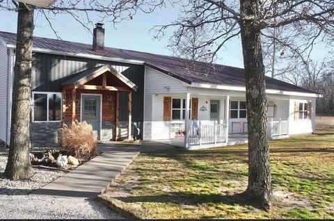 Photo of 17135 S Highway 97, Sheldon, MO 64784 (MLS # 60324533)