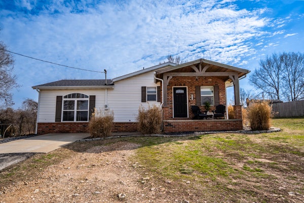 S COLLEGE ST, MORRISVILLE, MO 65710 - Image 01341f09168874eb934e6b19b930d64d/2900566215