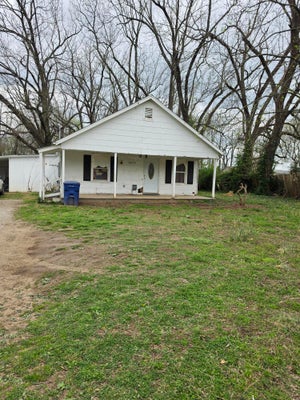 2824 W CHESTNUT ST, SPRINGFIELD, MO 65803 - Image 01b1e0587d904cfe746b6b4ae2bda091/1189302079