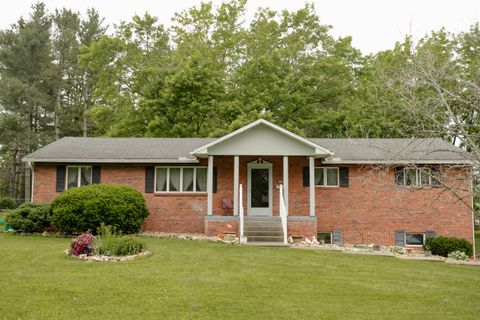 Photo of 1050 W Chestnut Street, Houston, MO 65483 (MLS # 60324443)