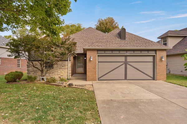 1163 S MAPLE GROVE AVE, SPRINGFIELD, MO 65804 - Image 036fbd409accb2be1974641ce5dc6bc3/3597073310