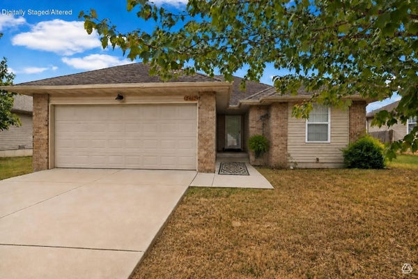2462 CEDAR CREEK DR, SPRINGFIELD, MO 65803 - Image 03f53760a6b2be3ea1b329bb4290f629/3126229706