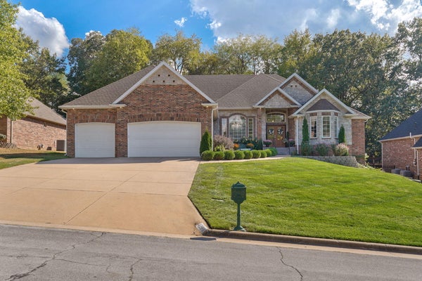 4294 E BERKELEY ST, SPRINGFIELD, MO 65809 - Image 064a0bca276a6ea78df9865cfd720d2f/183710798