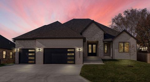 Photo of 5901 S Clay Avenue, Springfield, MO 65810 (MLS # 60310007)