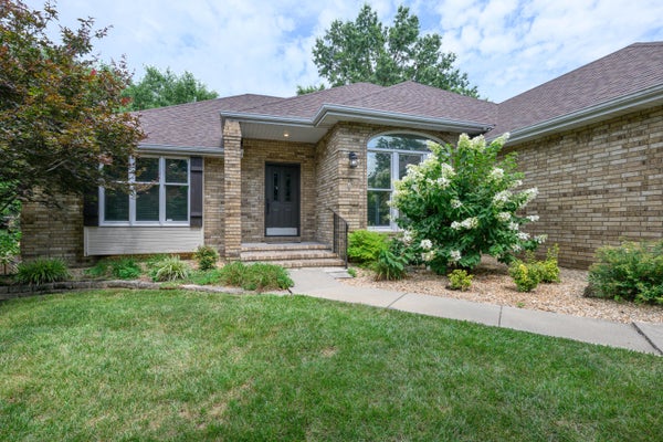 4602 S FOREST AVE, SPRINGFIELD, MO 65810 - Image 07b1459f96de651ca3c41dfd6df69054/1755838081