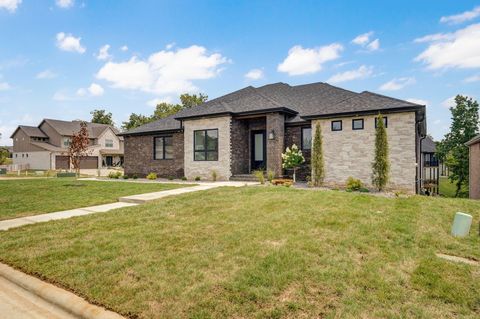 Photo of 6006 S Maryland Avenue, Springfield, MO 65810 (MLS # 60324260)