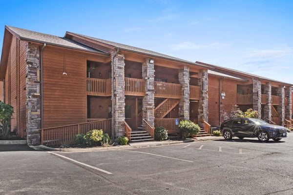 189 AVONDALE DR APT 2, BRANSON, MO 65616 - Image 09c3686d9f103b8cb6cfdb3ae6300fee/871026855