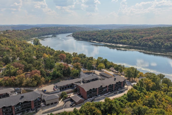 150 SUNKEN FOREST DR # 241, FORSYTH, MO 65653 - Image 0a48c7078b43cfc04a3fb1f7da53ce09/1014635512