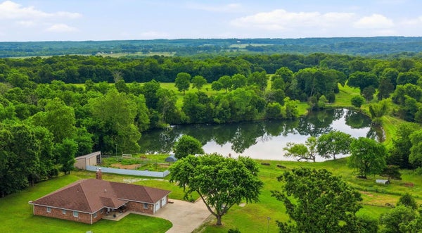3630 HIGHWAY 83, BOLIVAR, MO 65613 - Image 0cd18bafd04f87b20af7c270711d5f84/4098296302