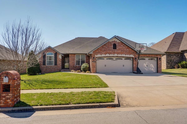 3184 W HIGH POINT ST, SPRINGFIELD, MO 65810 - Image 0d0af8be993e43f29e3171ff95ae8ffd/560305983