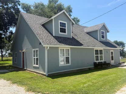 1068 E Us Highway 160 – Investment Home