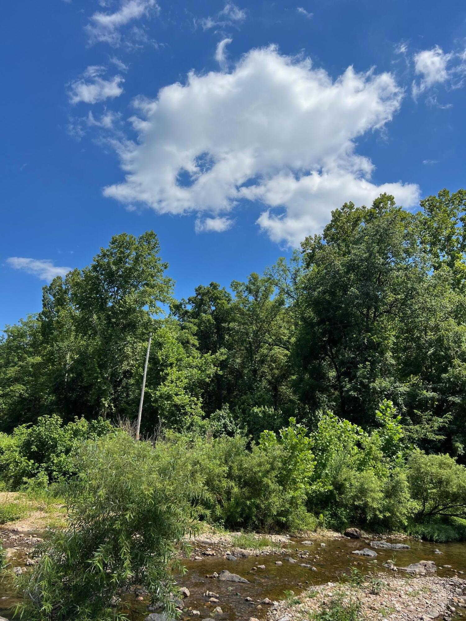 Ozark-Not in List - Land