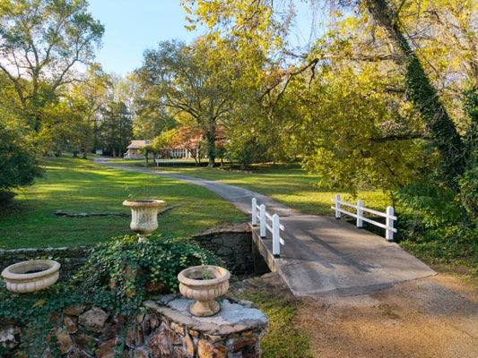2801 S LONE PINE AVE, SPRINGFIELD, MO 65804 - Image 0f1b055581df8a618411bae036c7d8ca/1340541347