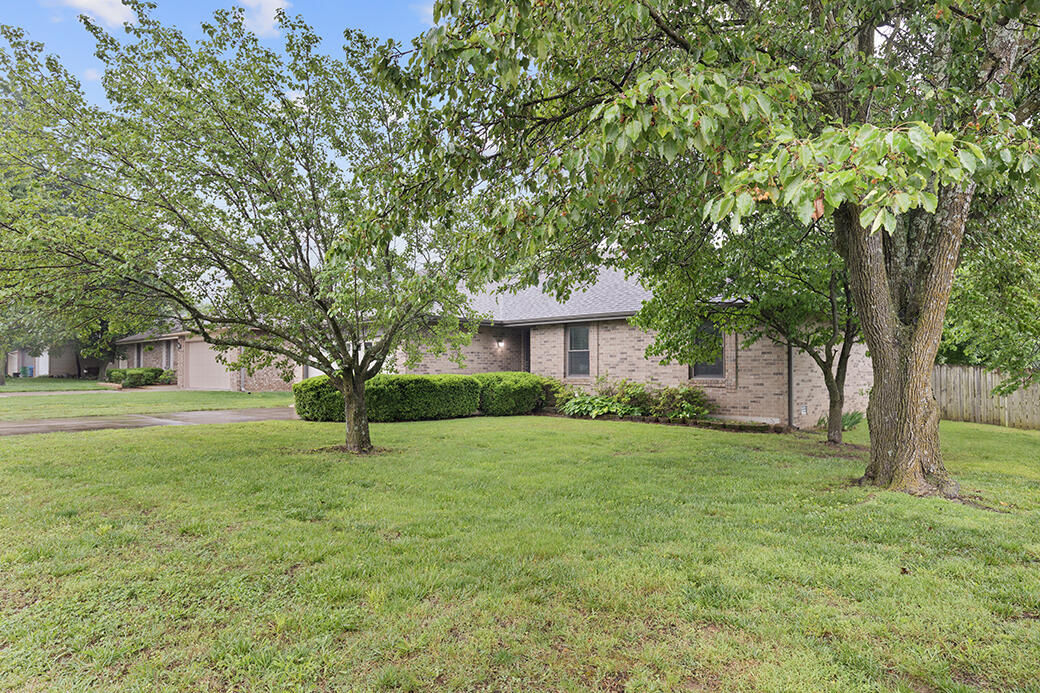 3090 W Village Terrace