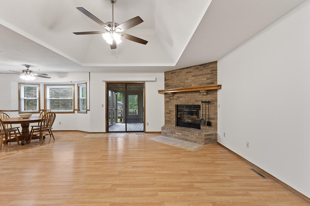 3090 W Village Terrace