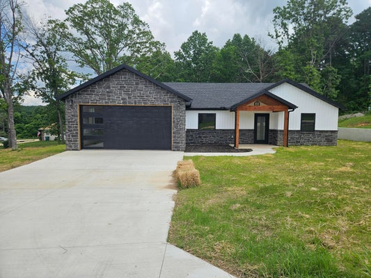 204 JUNIPER AVE, CABOOL, MO 65689 - Image 1257a9733e18da05eabbbbfebf8f66be/2448340388