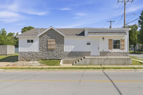 1339 E Division Street Springfield MO 65803