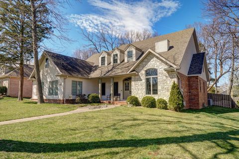 Photo of 3931 E Stanford Street, Springfield, MO 65809 (MLS # 60310688)