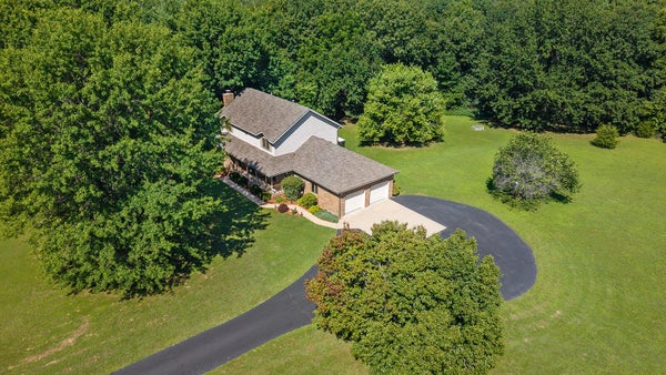 3107 N BOBWHITE DR, OZARK, MO 65721 - Image 14ff0800a561b7f3a59d2d92343a8fbd/1494468887