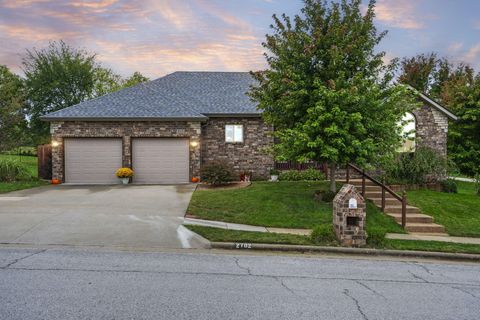 Photo of 2702 W Colton, Ozark, MO 65721 (MLS # 60307220)