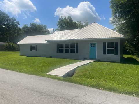 Photo of 214 E Wilson Street, Wheaton, MO 64874 (MLS # 60307183)