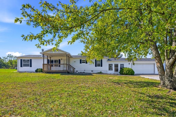 467 E BURRELL LN, SPRINGFIELD, MO 65803 - Image 167e7d02ce52e9804d68ec2f32ba6eef/877752928
