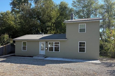 Photo of 516 S Mill Street, Marshfield, MO 65706 (MLS # 60307119)