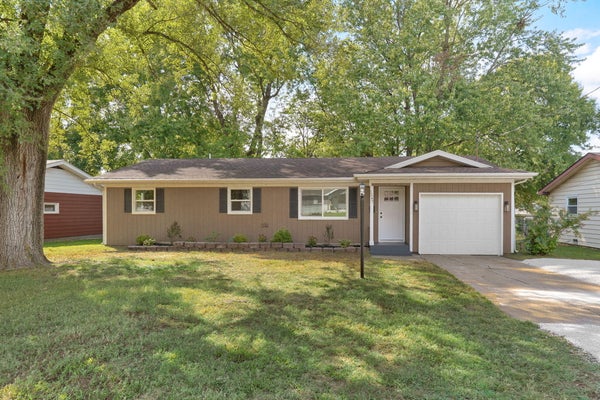 1247 S ESTATE AVE, SPRINGFIELD, MO 65804 - Image 17354d032dab96b7627642dd72bf9e57/3548248517