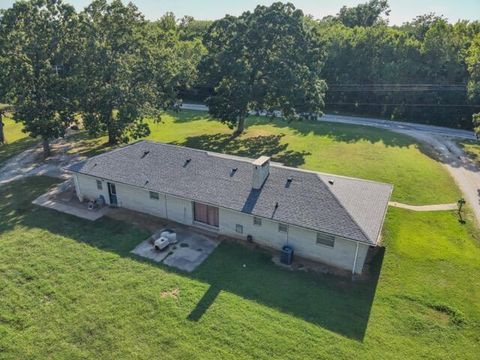 13786 County Road 270 Webb MO 64870
