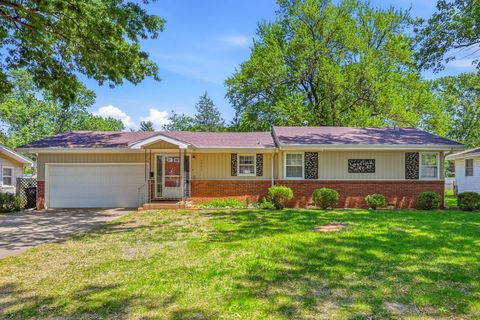 Photo of 3552 S Fort Avenue, Springfield, MO 65807 (MLS # 60323762)