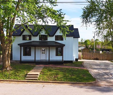 310 W North Street, Mountain Grove, MO 65711 - MLS#: 60292754