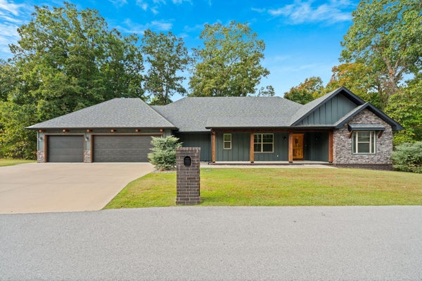 1800 YOACHUM DR, NIXA, MO 65714 - Image 1b04eba0e2f632c381e64e6f3057954c/579045884